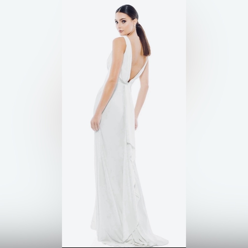 NWT MAC DUGGAL White Deep V Back Long Evening Gown #12336
